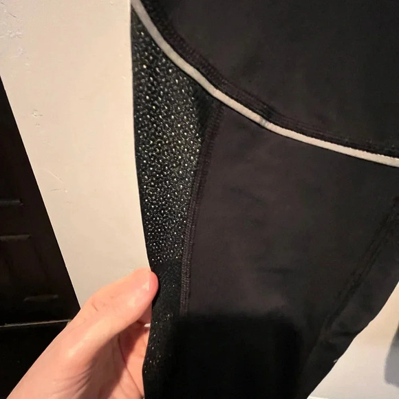 Mountain Hard Wear Workout Pants - Medium - Picture 4 of 7